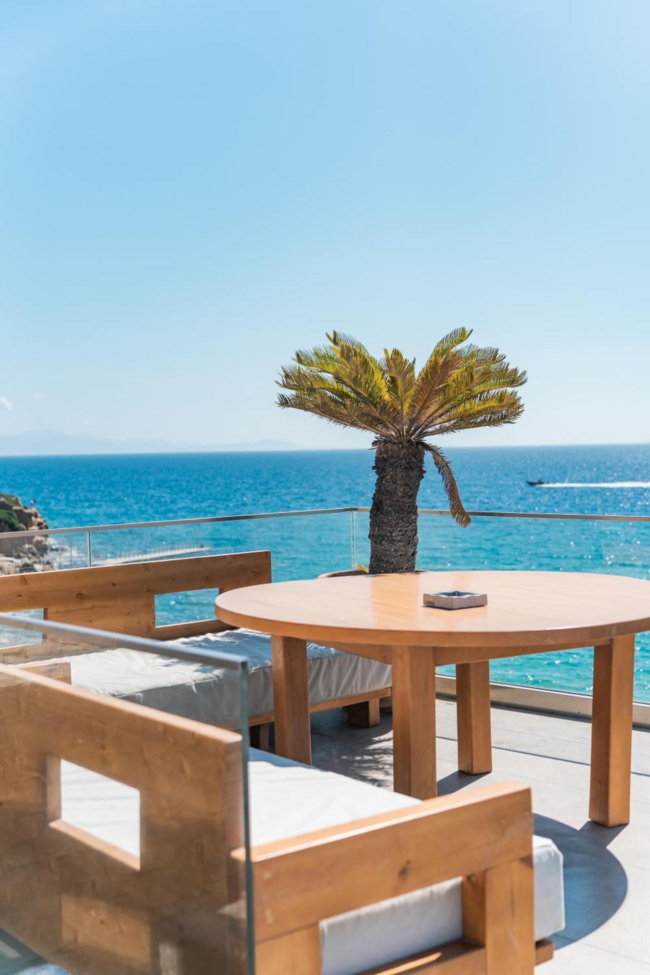 New Paradise Beach Resort - Adults Only Esterno foto
